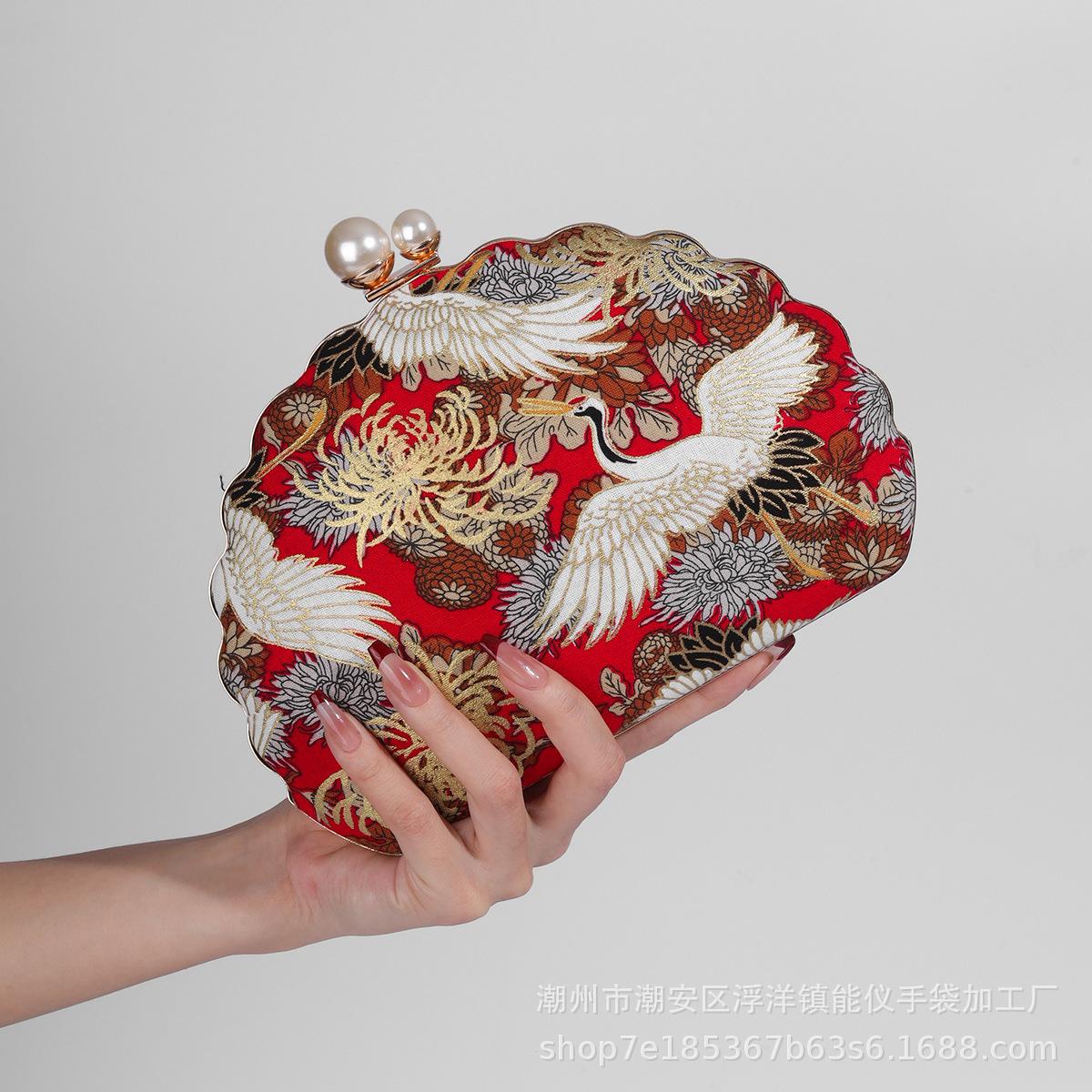

2023 Embroidery Women Evening Bag Wedding Shell Shaped Shoulder Handbags Mini Dinner Clutch Purse Pearl Hasp Purse Drop Shipping 18x17x4cm червоний