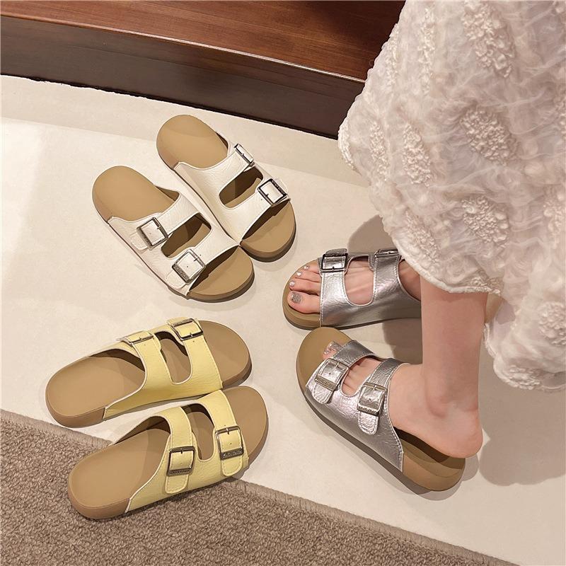 Thick-bottomed versatile beach cool slippers women wear summer new casual belt buckle cool slippers women