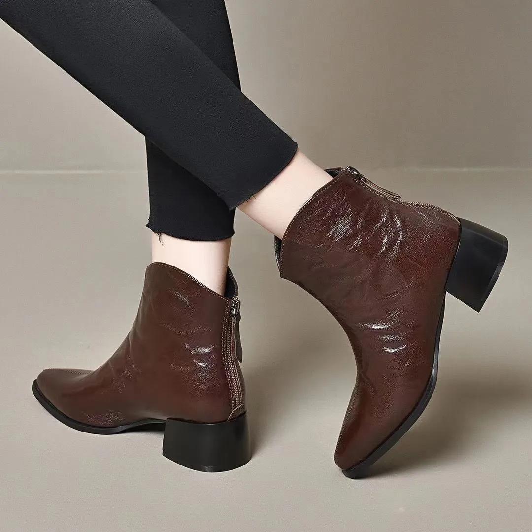 

Модная женская короткая обувь с острым носком, коричневые кожаные ботильоны с мехом, элегантные ботильоны на среднем каблуке, женские ботильоны по щиколотку, распродажа, осенние шикарные ботинки 35