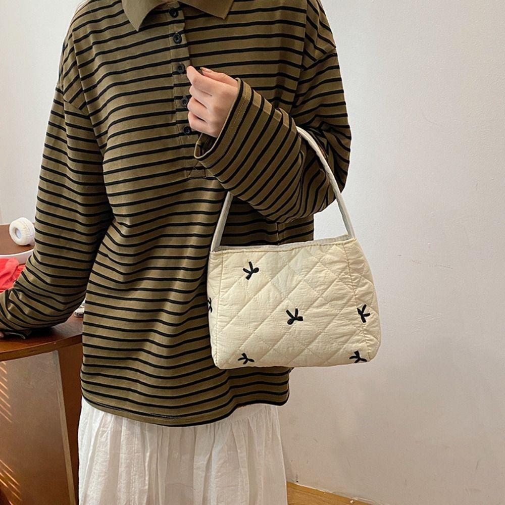 

Quilted Bow Puffy Bag Small Women Handbag Fashion Bow Padding Bag Travel чорний