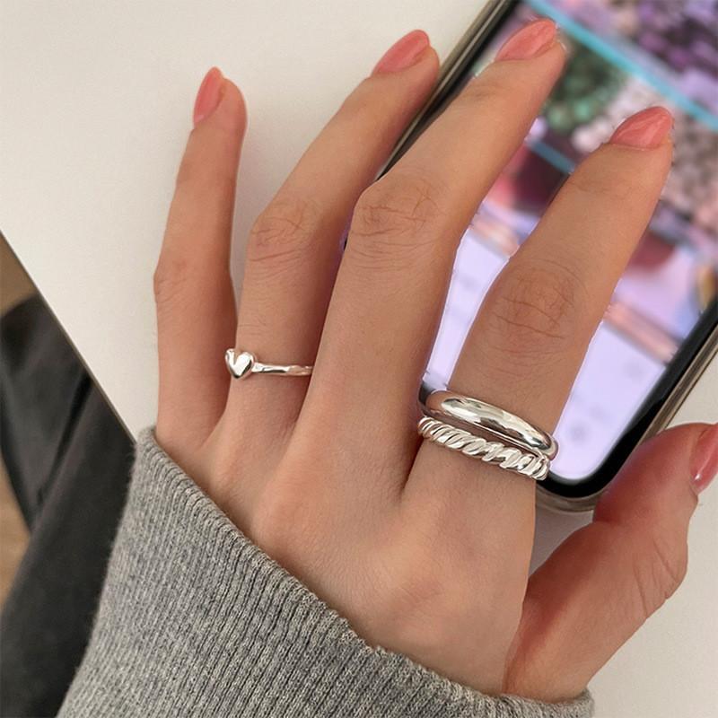 Heart Forward Fashion Shaped Adjustable Ring For Women Embracing Vintage Charm And Modern Style