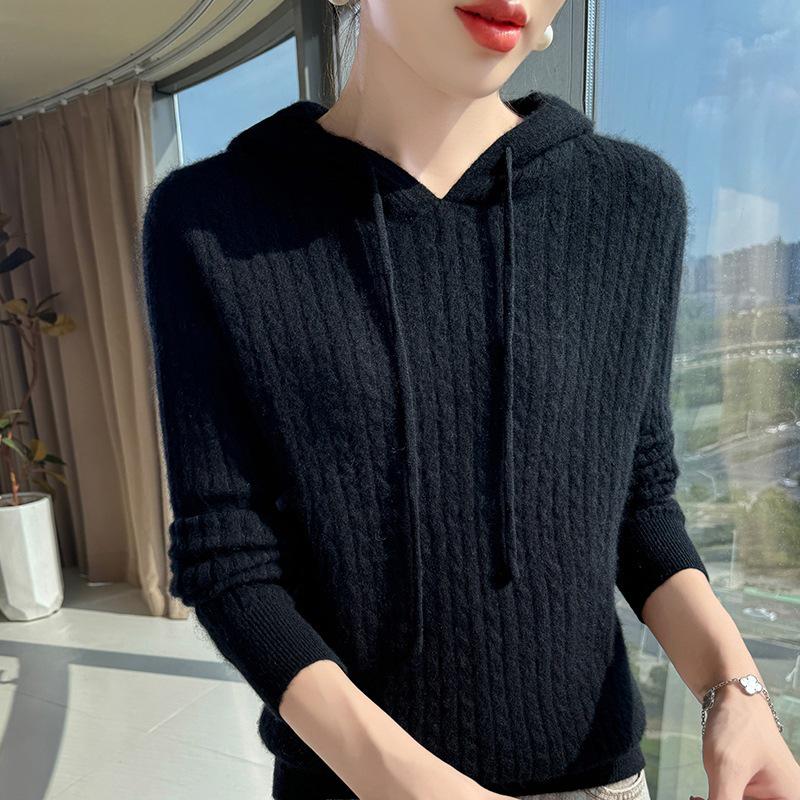 Women's 100% Pure Wool Cable Knit Hoodie Sweater - Autumn/Winter Collection.