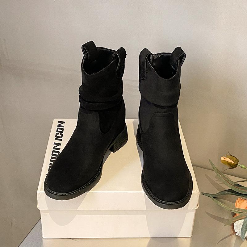 Retro thick-heeled pleated stacked boots for women in the autumn and winter of 2025, new large tube circumference, thin and heightened short Martin b