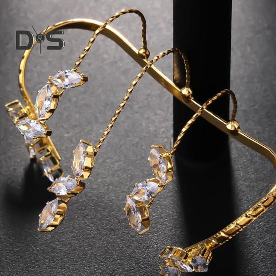 Women Palm Bracelet Alloy Twisted Sparkling Leaf Shape Rhinestone Adjustable Fit Fit for Most Finger Sizes Hand Jewelry for Wedding Party