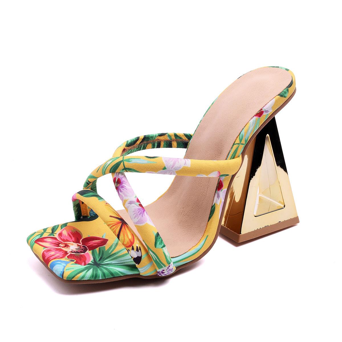 

- Обувь большого размера, новые туфли-сандалии на золотом каблуке необычной формы, с квадратным носком, простого цвета, с перекрестными ремешками, для внешней торговли 43