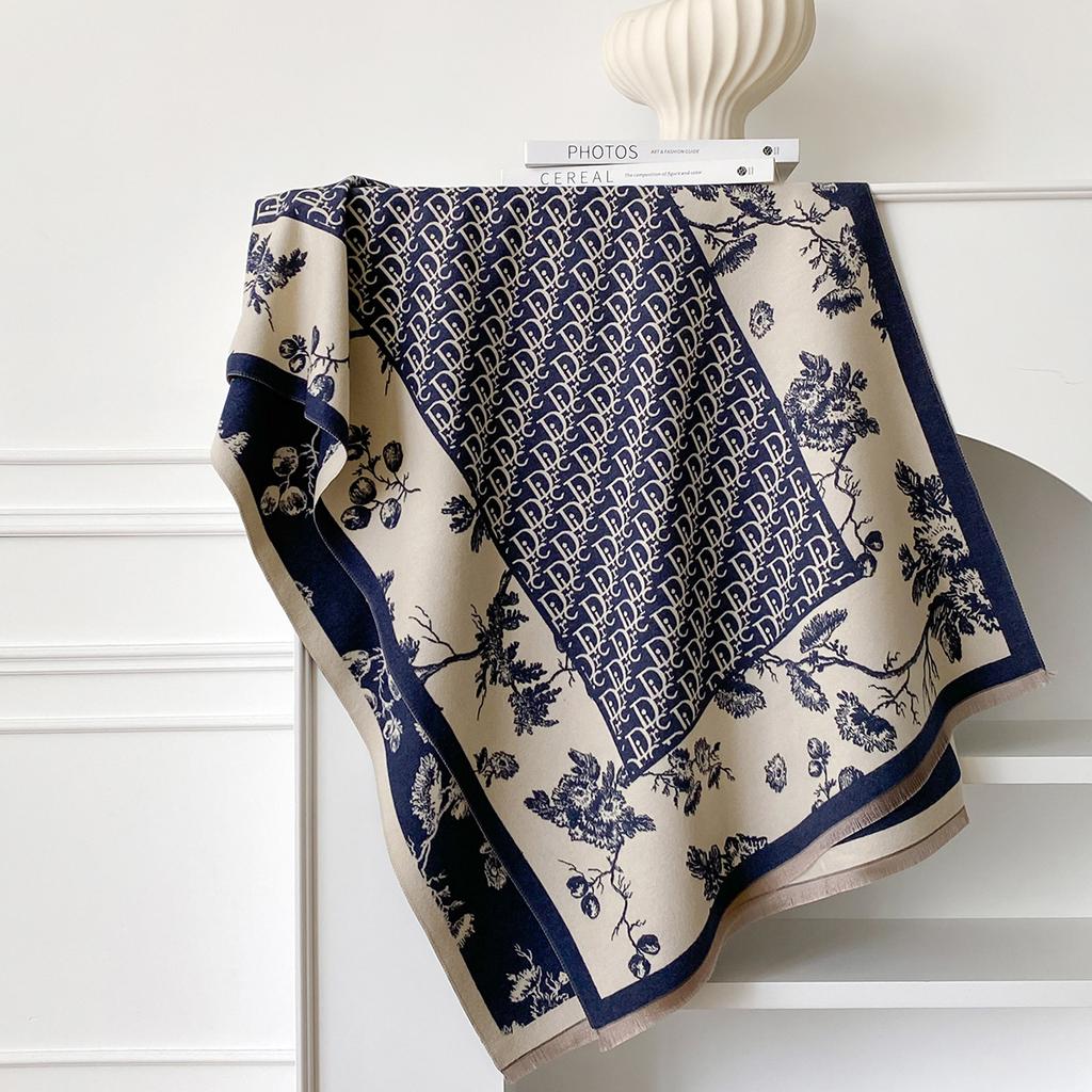 Retro Printed Flower Imitation Cashmere Women'S Scarf Winter High-End Temperament Thickened Warm Versatile Shawl