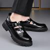 Sandalias de hombre para primavera y verano Suela gruesa estilo diseñador de moda Fiesta o trabajo Exterior de moda para jóvenes Zapatos Negros y blancos