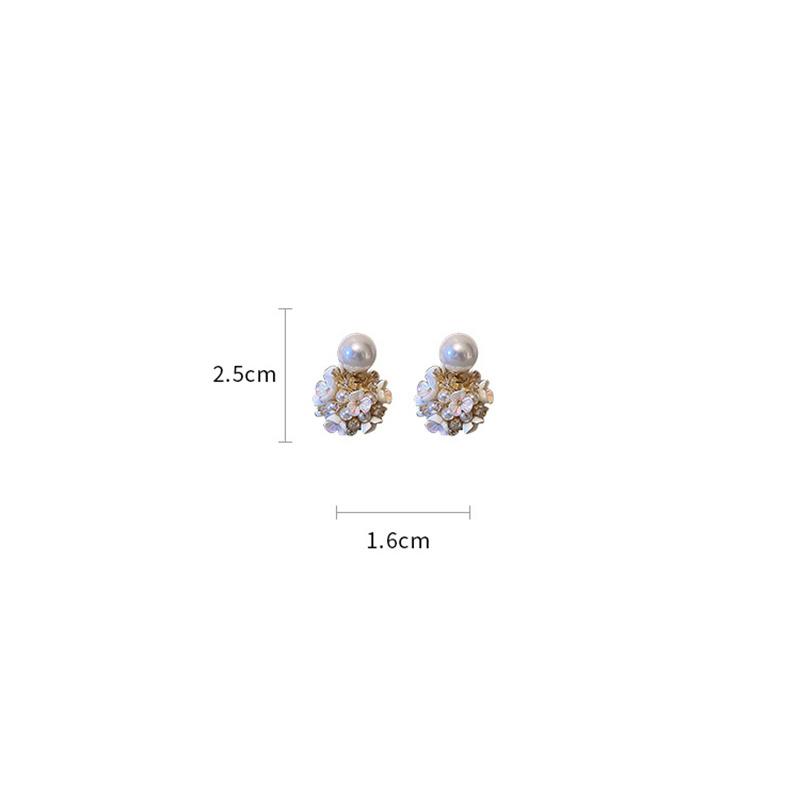 White Shell Flower Imitation Pearl Stud Earrings for Women Ball Double Side Elegant Earrings Set Exquisite Vintage Fashion Jewelry