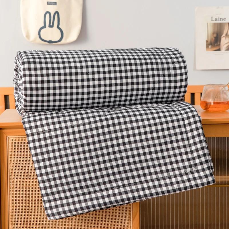 Simple Black White Checkerboard Pattern Summer Quilt Cotton Skin-friendly Air Conditioning Quilted Quilt Multifunction Blanket