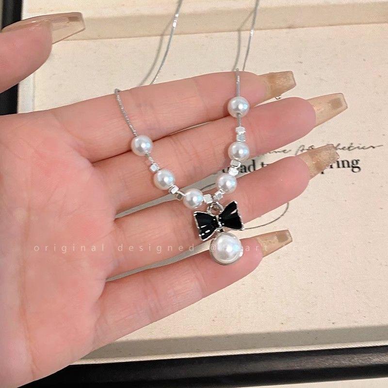 

Pearl necklace female love 2026 new trendy niche design sense collarbone chain high sense temperament neck chain