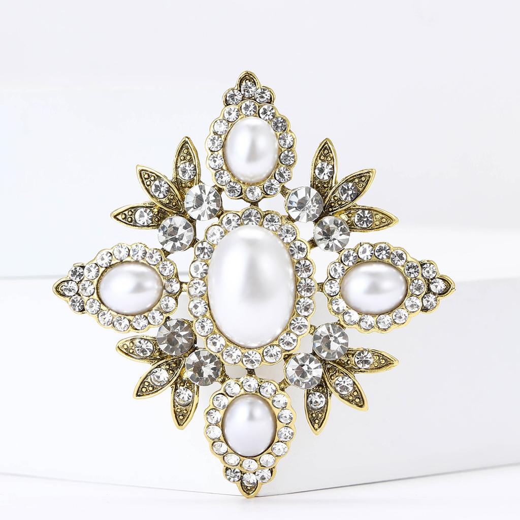 Vintage Rhinestone Cross Baroque Brooches for Women Unisex Pearl Court Pins Event Funny Luxury Gifts New Year Friends Decoration