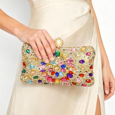 Pochette da sera da donna con borchie a diamante