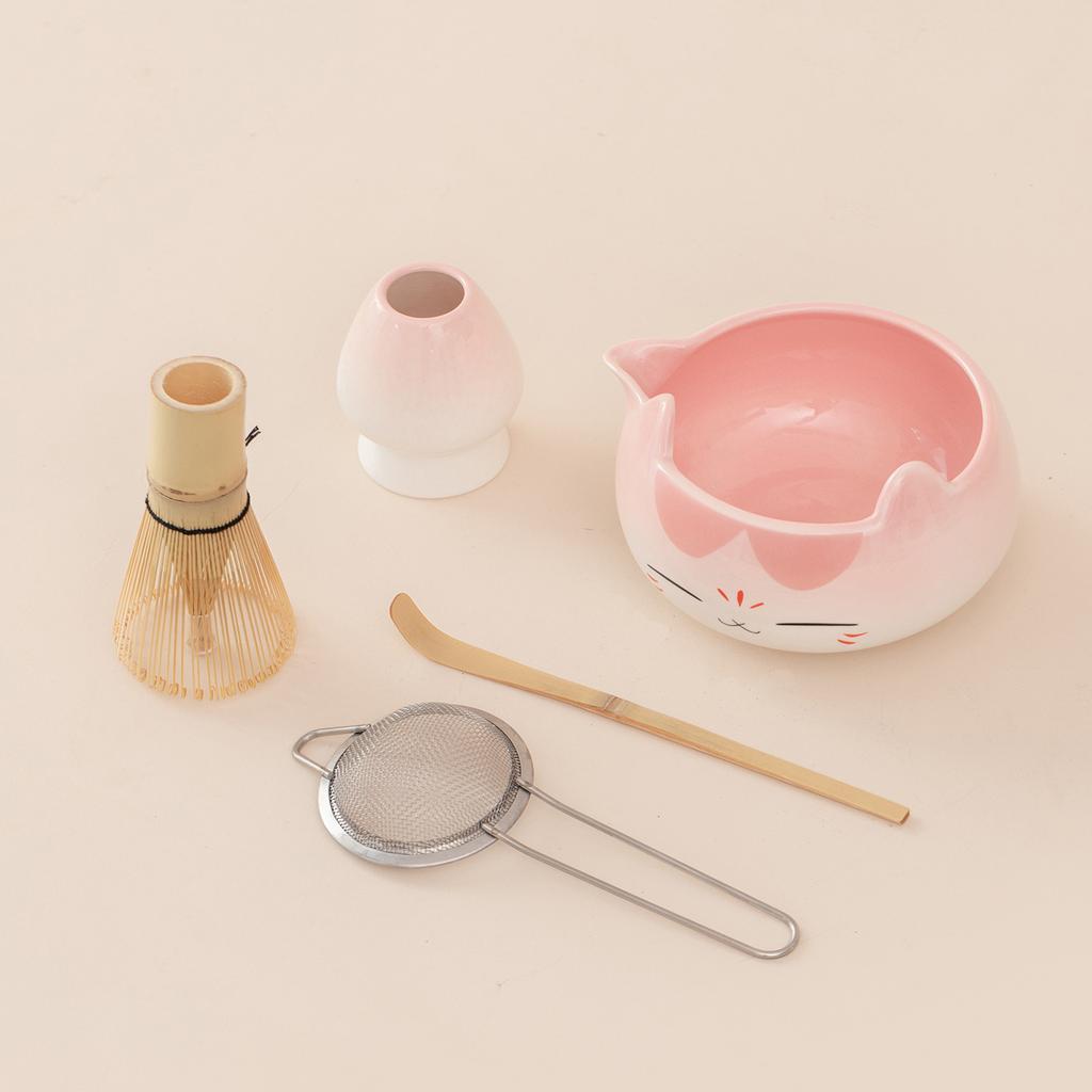 Ensemble de Thé Matcha en Forme de Chat Céramique Japonaise Bol Fouet en Bambou Tamis Boîte Cadeau pour la Préparation du Matcha Accessoires de Thé Mignons