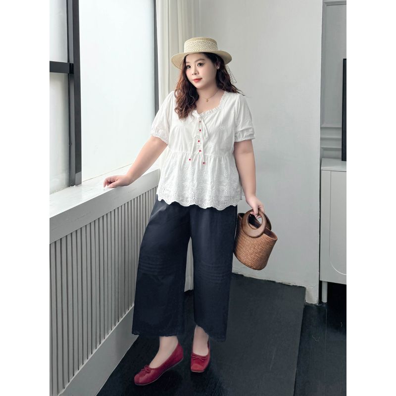 Plus Size Women Clothing [Popular Beautiful Shirt This Year] Chubby Girl Summer Lace Embroidered Hollow Slimming Short Sleeve Shirts