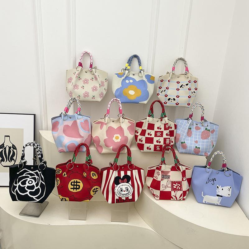 Women's Large Capacity Casual Bucket Handbag - Cute Crossbody & Shoulder Bag for Commute and Outings.