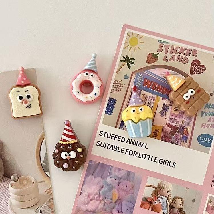 

Cartoon Hamburger Refrigerator Magnet - Cute & Creative Home Decoration