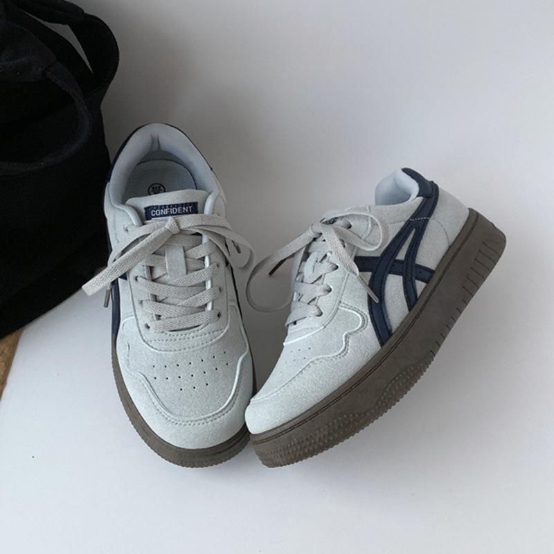 Black Platform German Training Shoes Women's Spring New 2026 Popular Versatile Sports and Leisure Shoes Retro Board Shoes Small Black Shoes