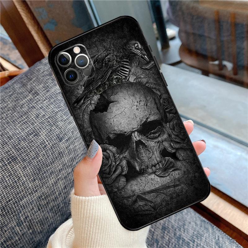 Gothic Fashion Skull Phone Case For iPhone 11 12 13 14 15 16 Pro Max 12 13 Mini X XR XS MAX 14 Plus Cover