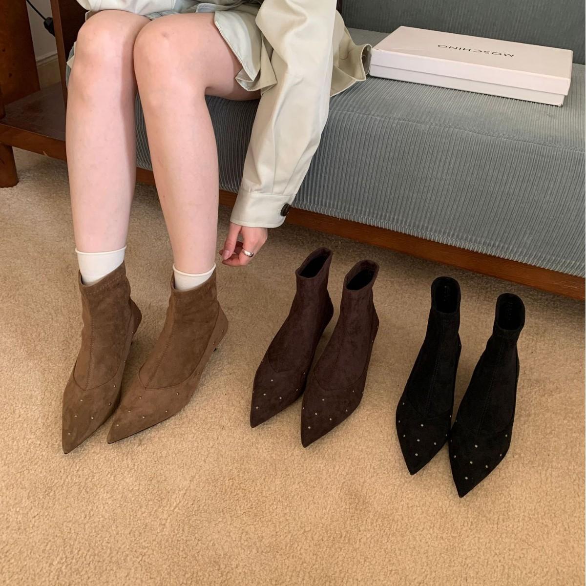 

2025 новые осенние замшевые ботильоны Мартин на тонком низком голенище, модные челси, универсальные женские ботинки для通勤 39 коричневый