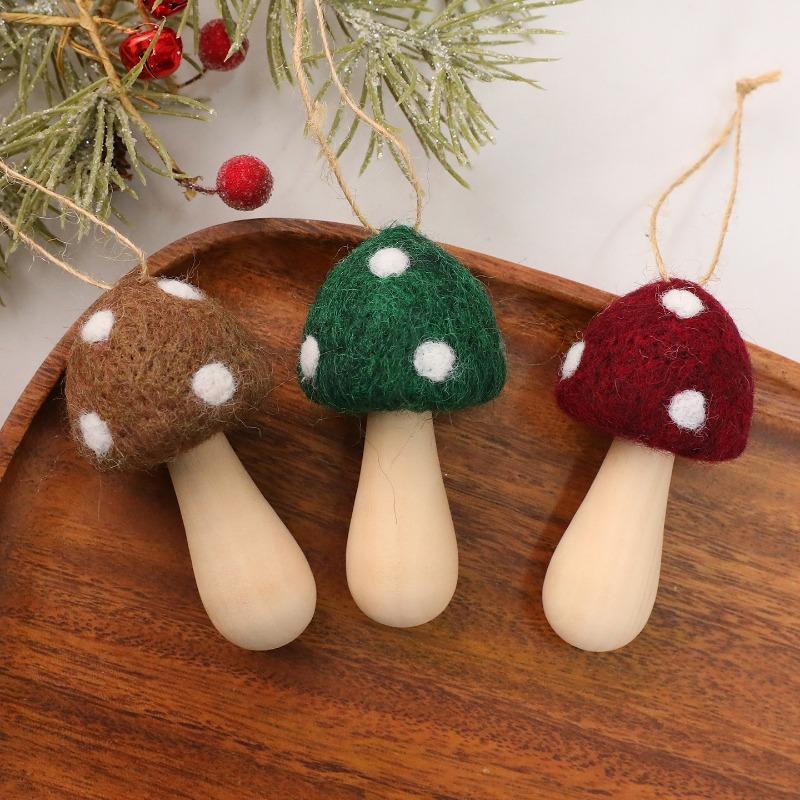 New Mini Christmas Wool Felt Mushroom Christmas Tree Pendant Faceless Midget Old Man Christmas Ornament Pendant Festive Supplies