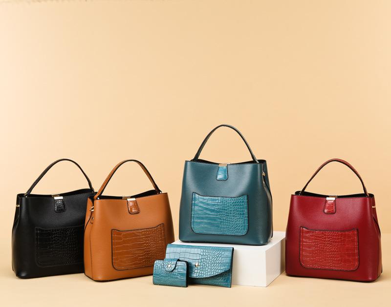 Three-piece Bucket Bag for Women's Large Capacity Spring New Crossbody Bag Fashionable Commuter One-shoulder Handbag Fashion