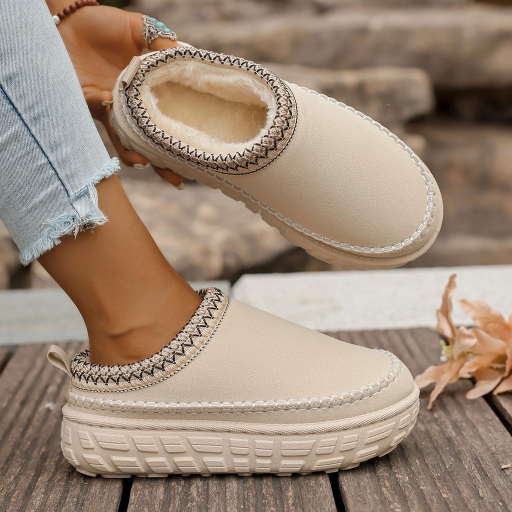 Winter 2025 New Cashmere Warm Boots Thick Sole Heelless Cashmere Shoes Warm Shoes Slippers Covered Half Mop Shoes Women Boots