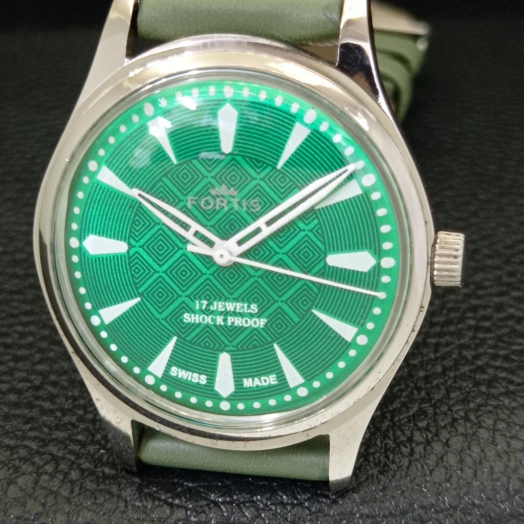 REFURBISHED SWISS VINTAGE HAND-WINDING MENS GREEN COLOR DIAL WATCH A500034-2 R151a-a500034