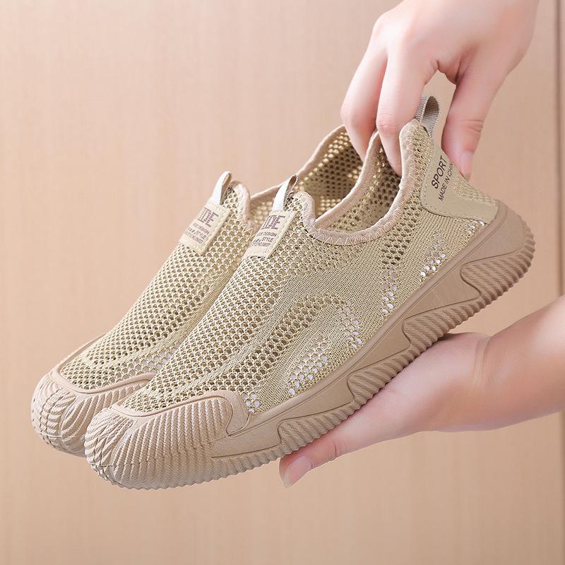 Men s Summer Mesh Slip-On Breathable Sandals — Hollow-Out Casual Outdoor Sports Shoes 39