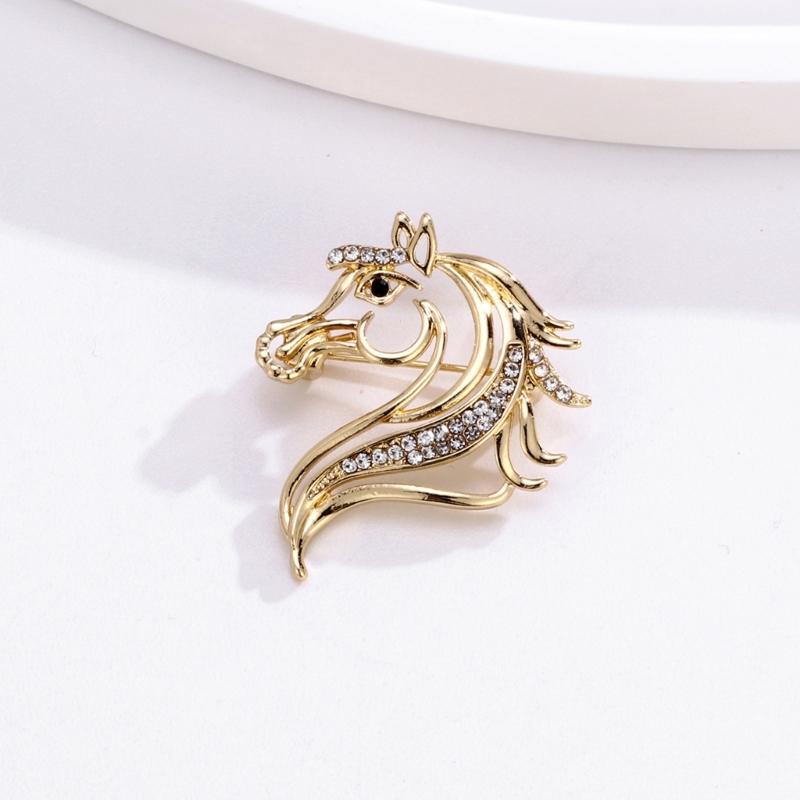 Stylish Equestrian Rhinestones Brooch Pin For Jackets Scarves Outfits Zinc Alloy Crafted Shining Decorative Jewelry Gift