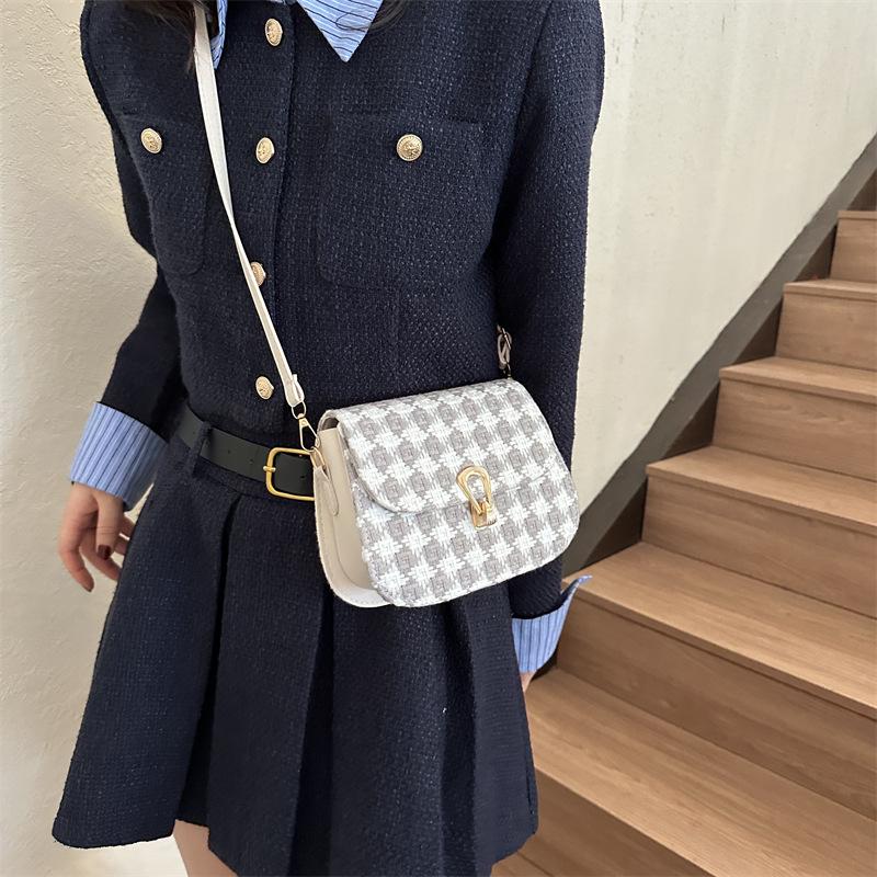 Wollraute 2025 neu einfach Herbst und Winter neu klein frisch Mode lässig Schulter Umhänge Damen kleine quadratische Tasche