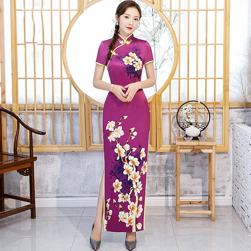 New catwalk cheongsam long performance clothes for women, thin and elegant large size, improved cheongsam skirt for middle-aged and elderly mothers