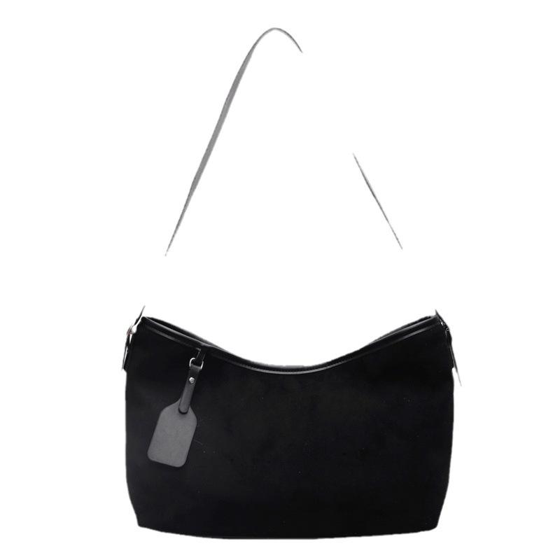 This year, large-capacity tote bags are popular for women's 2025 autumn and winter new versatile casual shoulder messenger commuter bags.