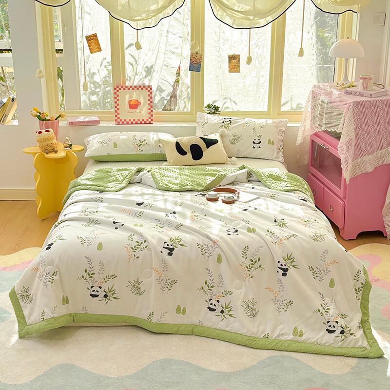 

Southern Life 3D Minky Dot Cooling Quilt