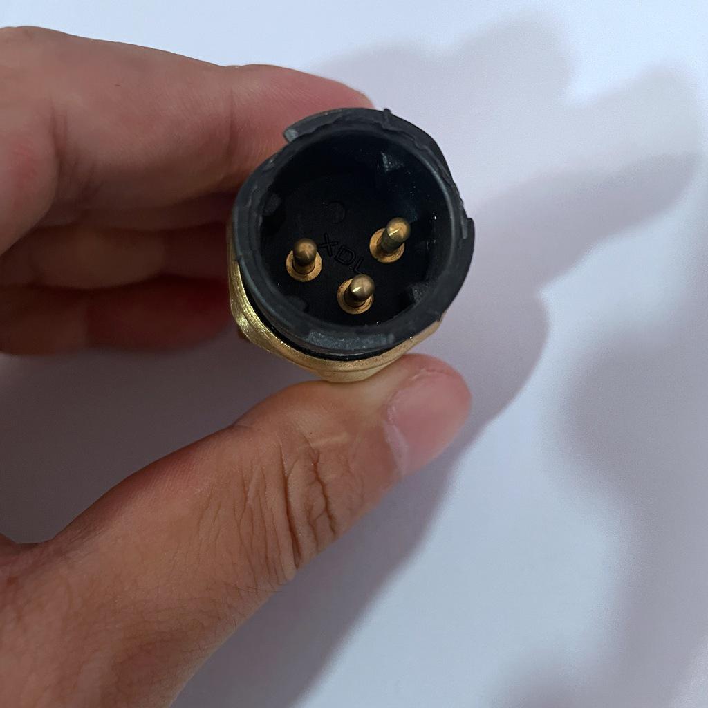 Jiefang J6 Gearbox Neutral Pressure Switch 2771532 S0042