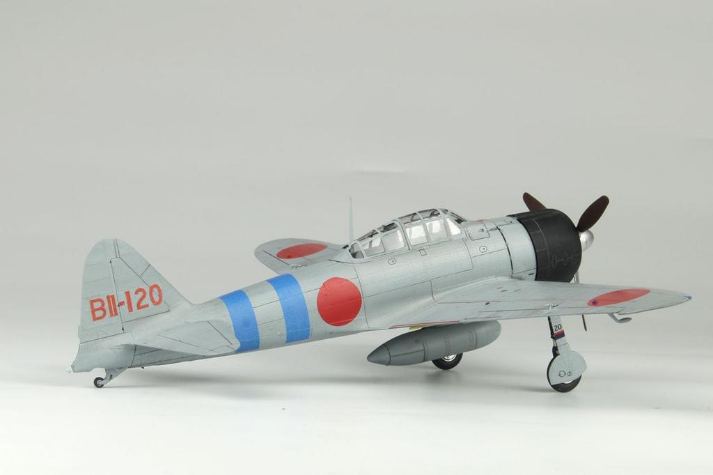 Platz 1/48 WWII Japanese Navy Zero Fighter Model 21, 1st Air Fleet, Pearl Harbor Attack, Plastic Model Kit, AE-42 (Airplane)