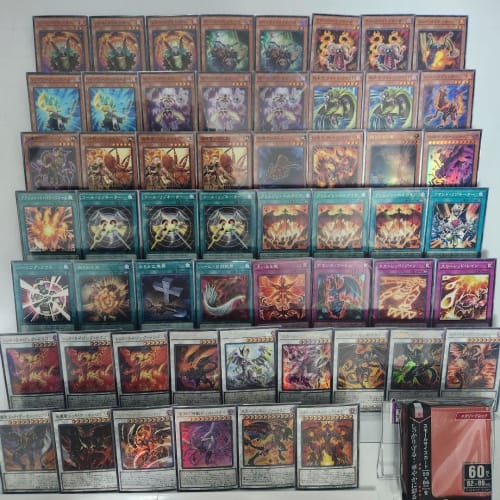 [Deck Sale] Red Demon Deck, Resonator Deck, Pre-built Deck with Sleeves, Crimson Hellgaia, Earthbound Scarred Nova, Soul Resonator