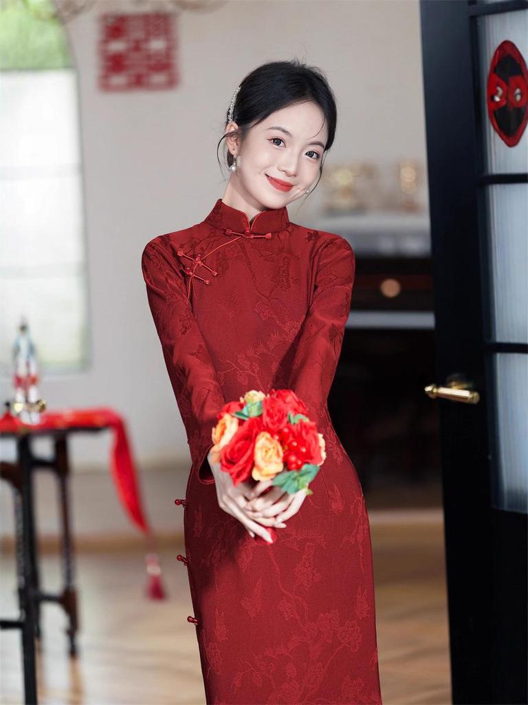 2025 Autumn Wine Red Bridal Cheongsam: Long Sleeve, Long Length Chinese Toasting Evening Gown