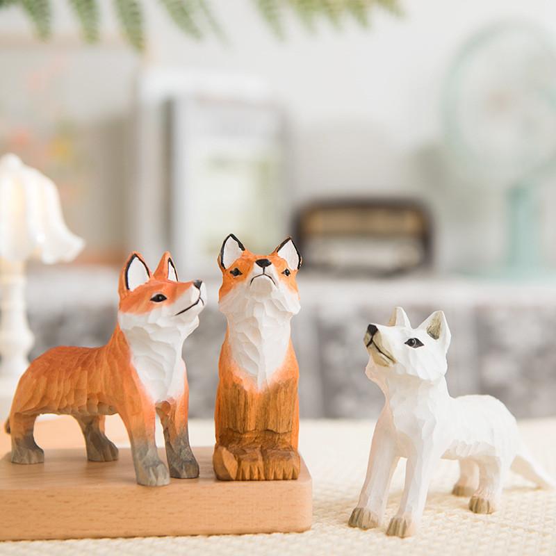 Fox Woodcraft Figurine With Modern Minimalist Style For Gift And Home Decor