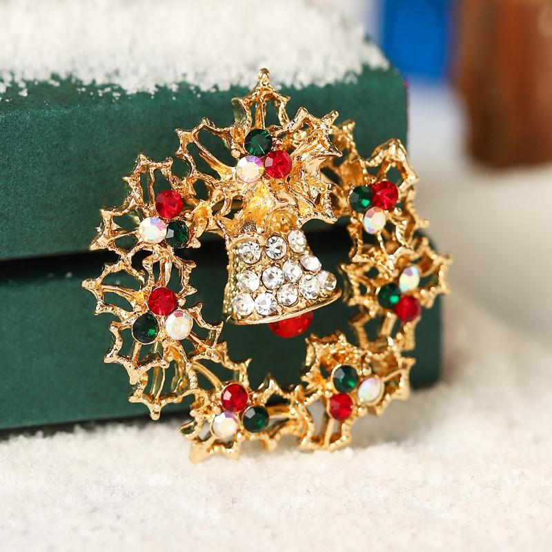 Hot Sale Cartoon Brooch Creative Design Diamond Festival Tree Ping An Fruit Cane Holiday Christmas Brooch