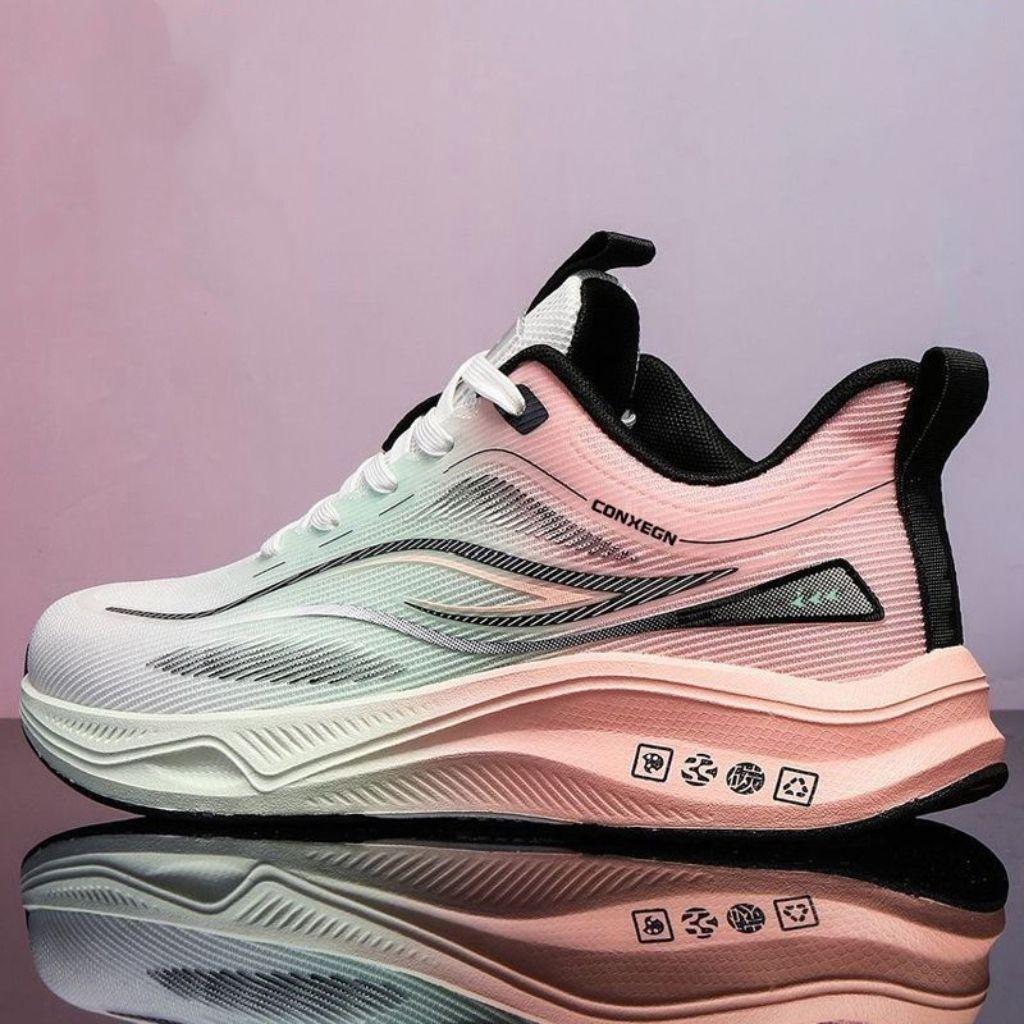 2025 new summer men's shoes fashion trend travel shoes low top lightweight breathable running shoes comfortable sports shoes