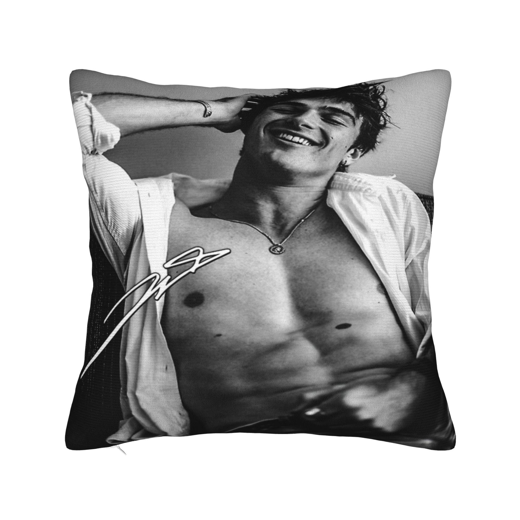 Shunika Chen Unisex Vintage Jacob Elordi Australian Actor Pillow Cover Novelty Pillow Case For Chair Sofa Home Decor Comfy Pillowcases Birthday Gift