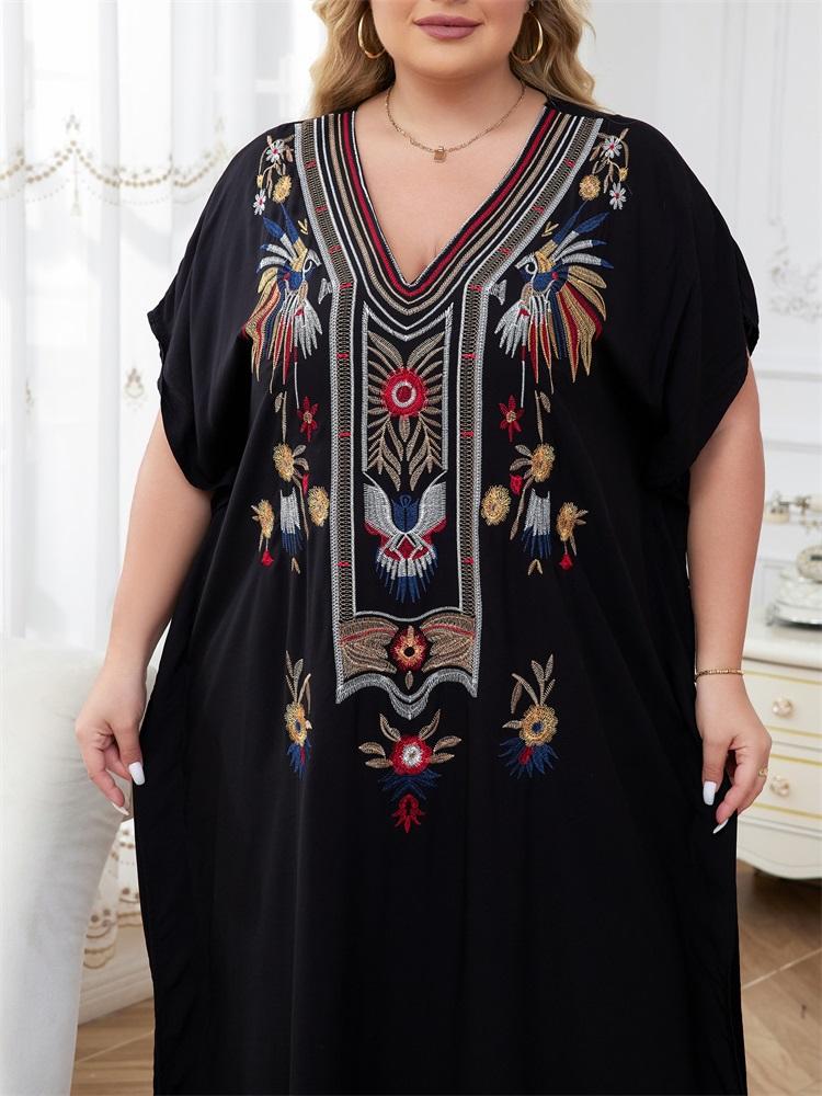 EDOLYNSA Schickes, lockeres Robenkleid im ethnischen Stil mit Stickereien 2024 für Damen, schwarzer V-Ausschnitt, Fledermausärmel, Kaftan, Urlaub, Strand, Bademode, Cover Up Q1688