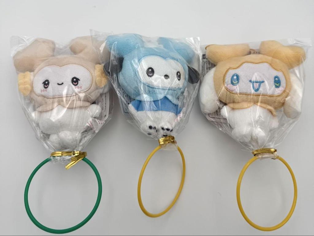 [USED] TWICE LOVERYS Sanrio Mascot Complete Set (gigo Exclusive)