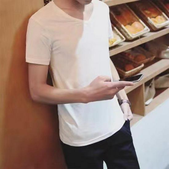 Korean Style Slim Fit Round Neck Men's Short-Sleeve T-shirt - Trendy 2025 Summer Base Layer