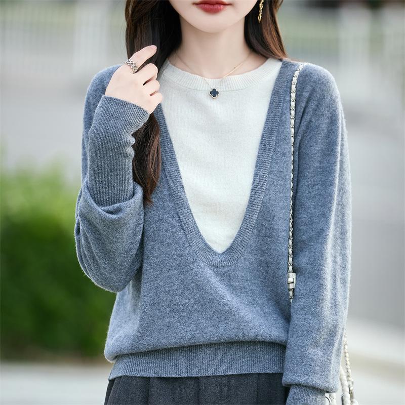 2025 Autumn/Winter Women's 100% Pure Wool Color Block Round Neck Sweater - Versatile Fake Two-Piece Pullover Base Layer