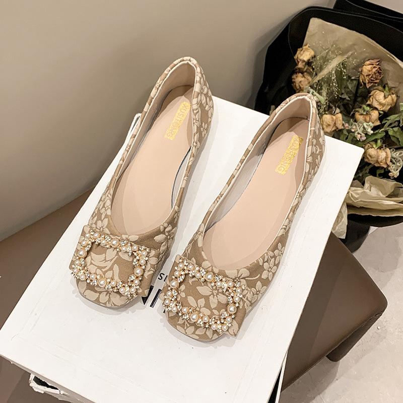 

Туфли Doudou с квадратным носком и мягкой подошвой Xiaoxiangfeng 2025 весна новая мягкая подошва удобные туфли Doudou поздний вечерний бриз туфли для мамы женские 40 коричневый