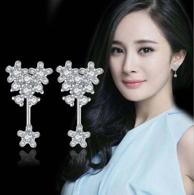 Korean Retro Flower Stud Earrings - Two-Way Wear Petal & Star Design for Women