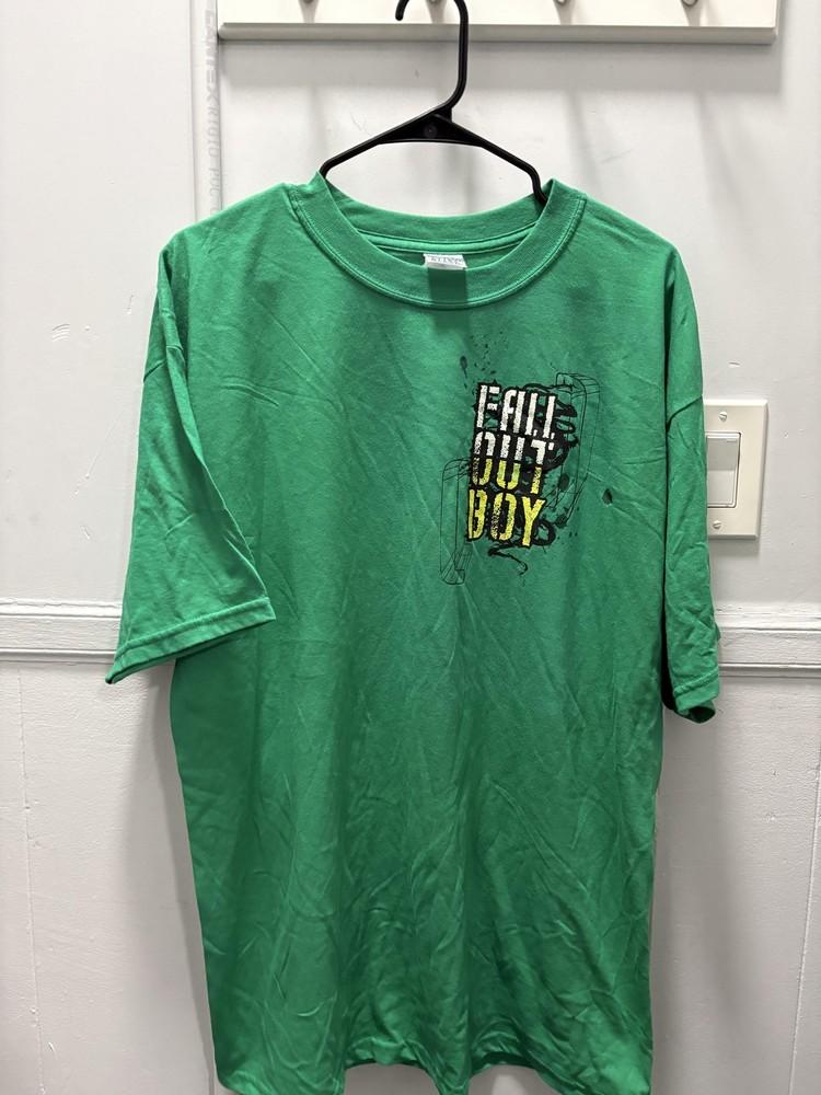

Fall Out Boy Shirt Mens XL Green Splatter Logo Band Graphic Tee Pop Punk Gildan Unisex T-Shirt XXXL