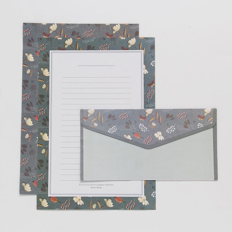 6 Sheets of Letterhead and 3 Envelopes for Mailing Envelopes, Vintage and Beautiful Floral Small Envelopes