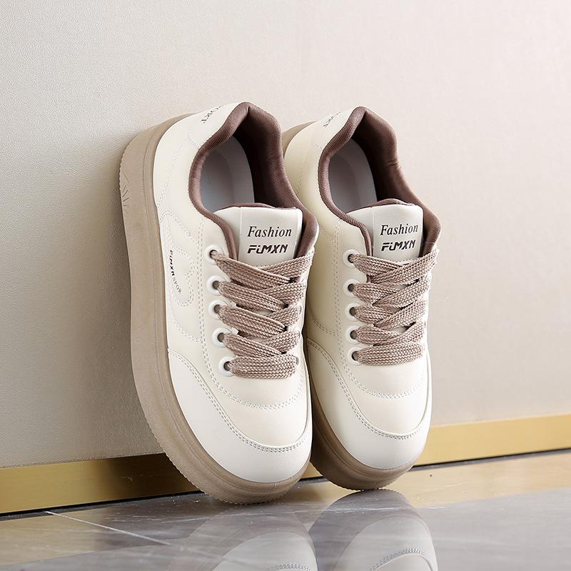 

Little white shoes in the autumn of 2025 new round head lace-up platform sports and leisure shoes women s fashion versatile running board shoes 40